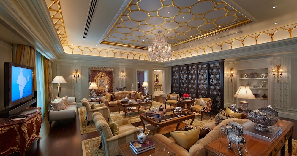 The Leela Palace New Delhi 51/74