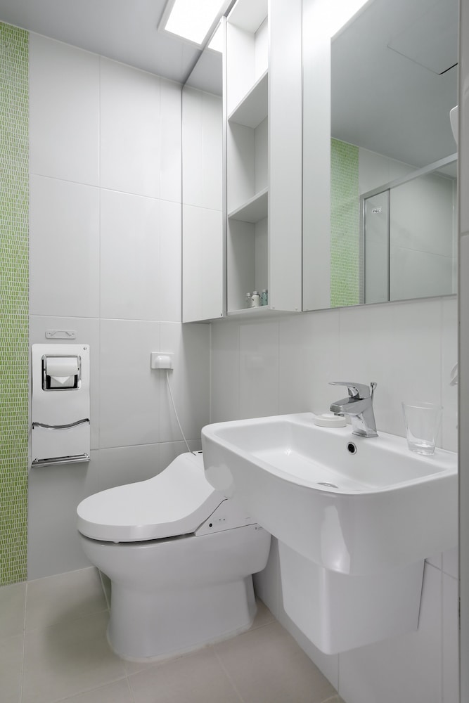 Ever8 Serviced Residence 46/47
