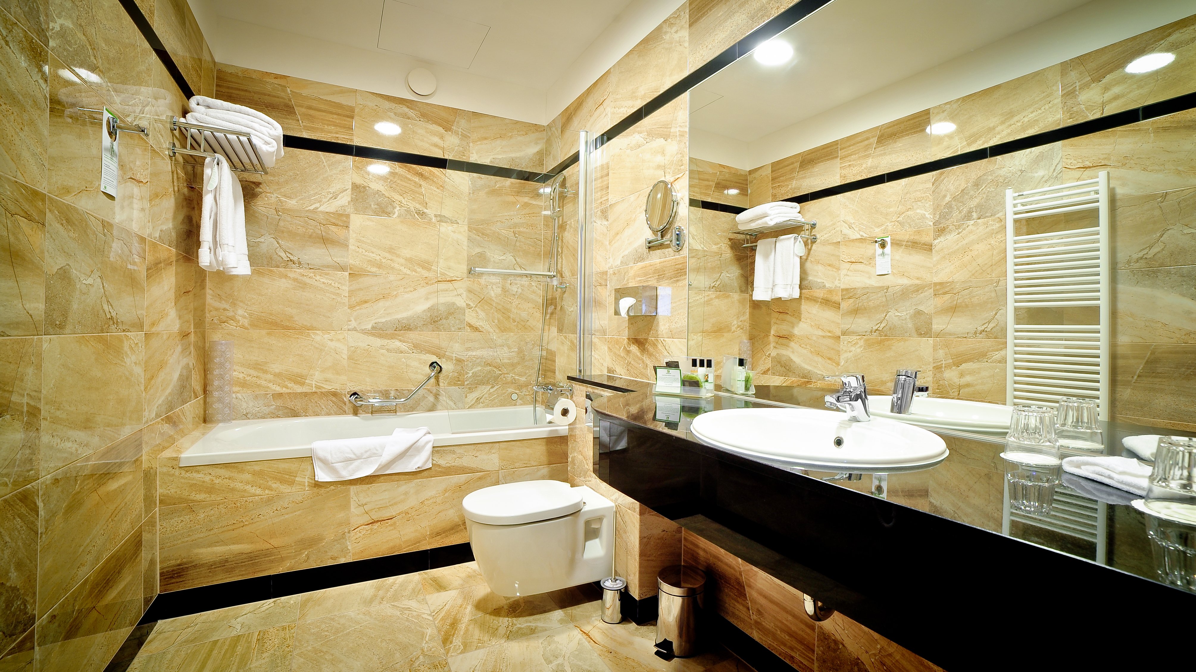 Holiday Inn Krakow City Center 81/82