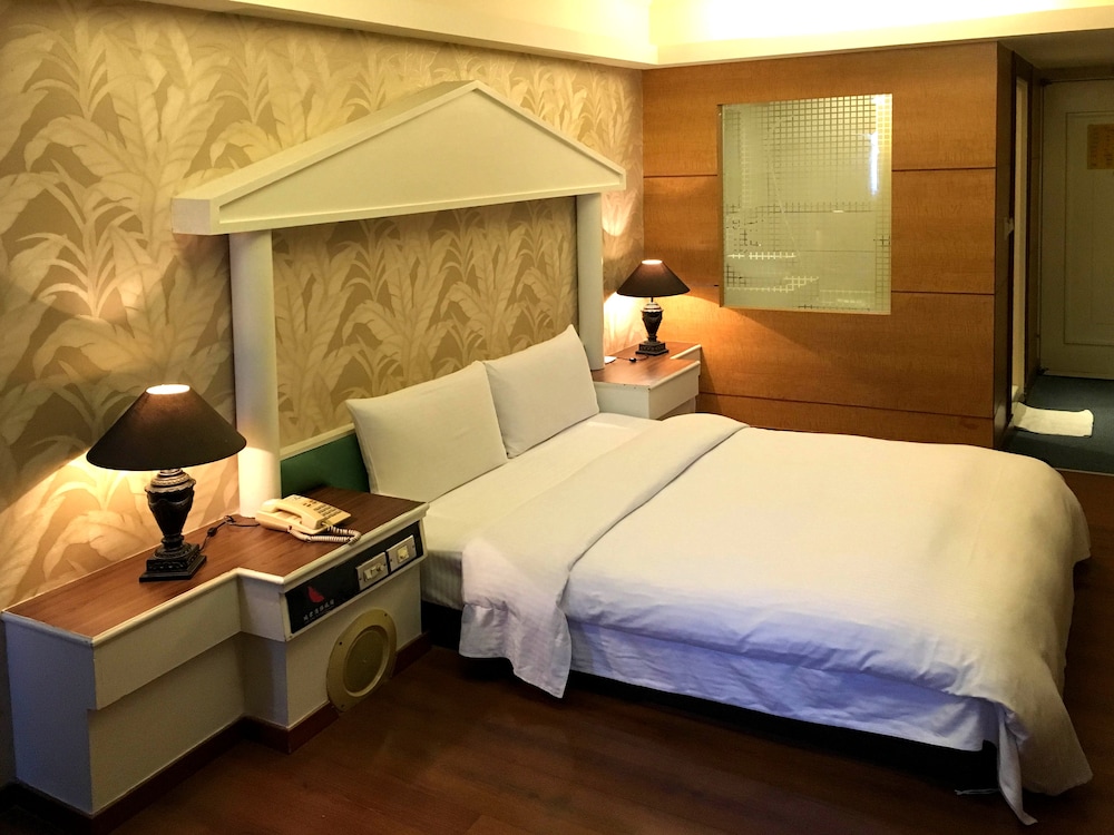 Zaw Jung Business Hotel 11/42
