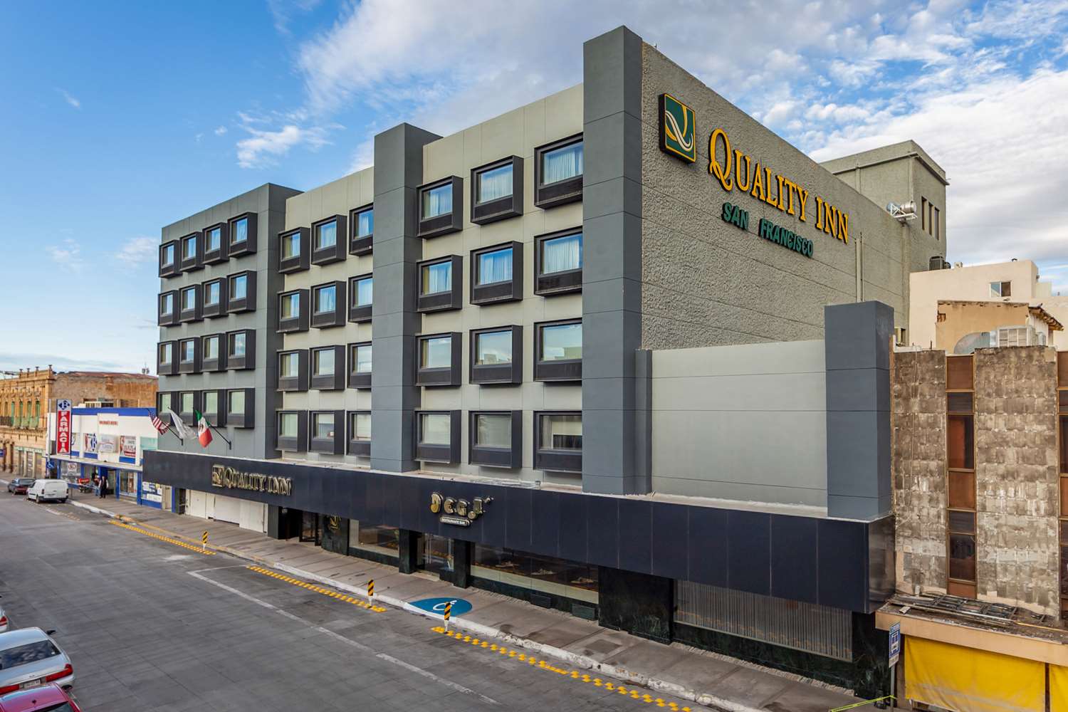 Quality Inn Chihuahua San Francisco 16/16