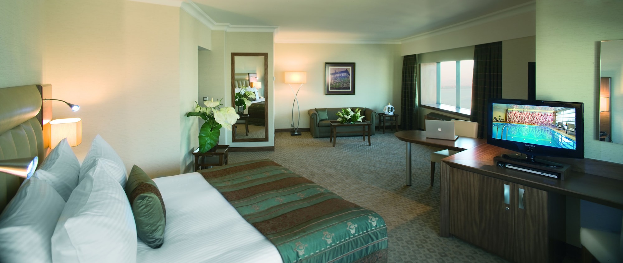 جناح جونيور بسرير كينج بإطلالة على البحر، Movenpick Hotel Izmir 2/9