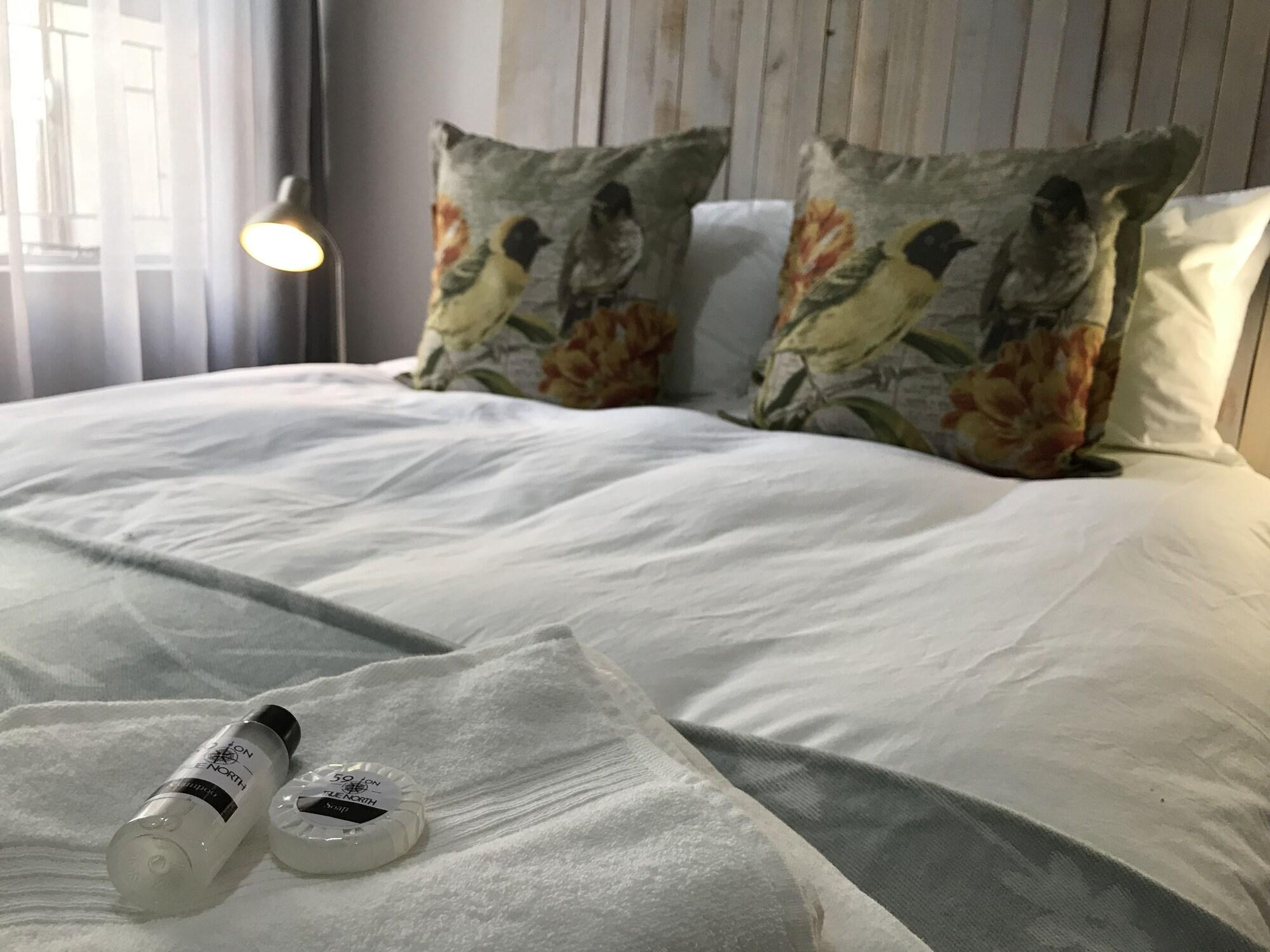 59 On True North Guest Rooms 15/22