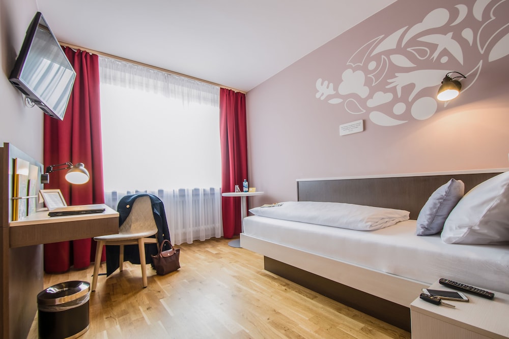 JUFA Hotel Konigswinter Bonn 23/69