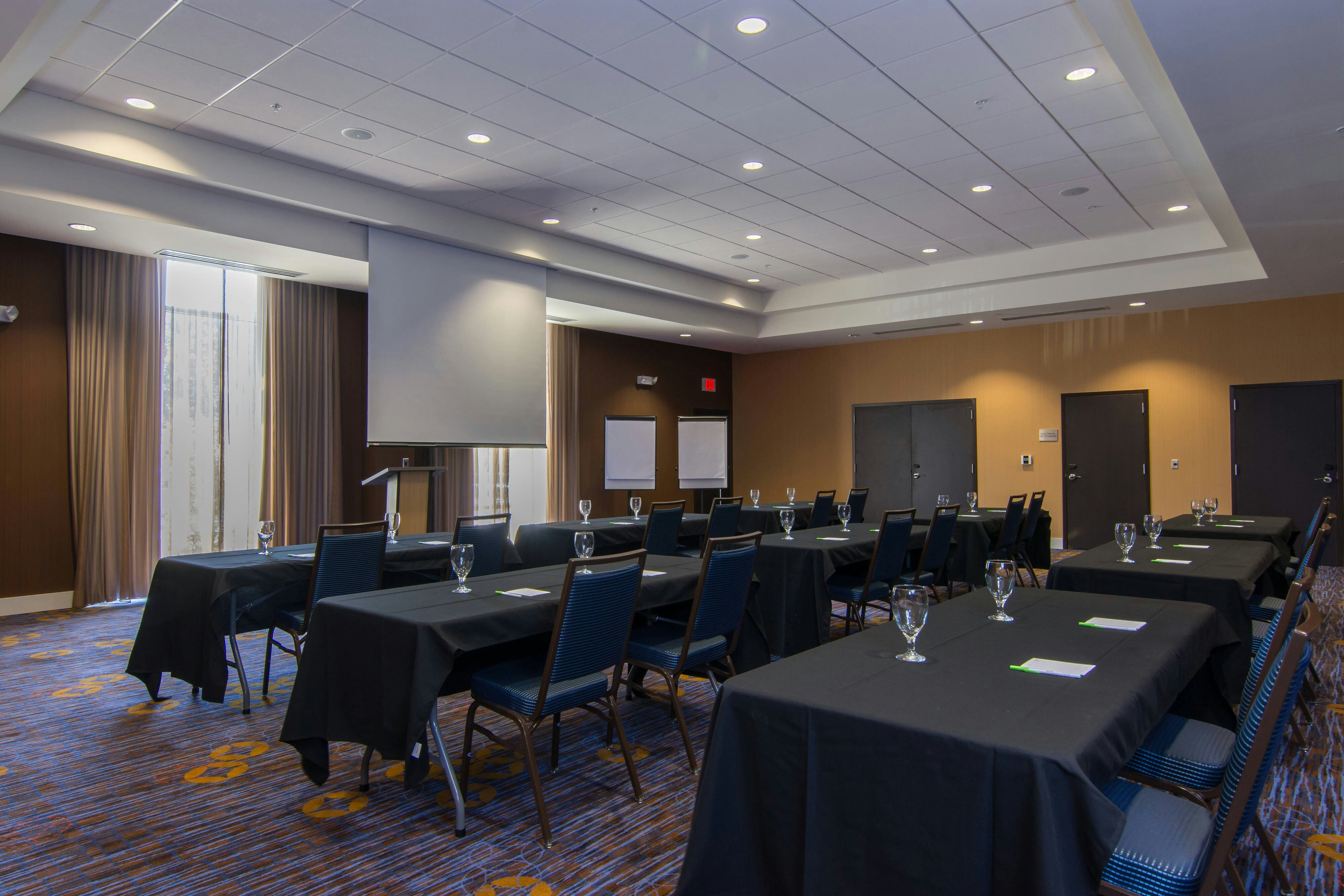 COURTYARD RALEIGH-DURHAM AIRPORT/BRIER CREEK 17/23