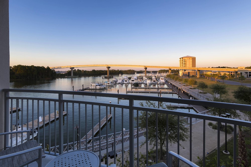 SpringHill Suites Orange Beach at The Wharf 30/66