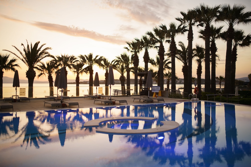 Boyalik Beach Hotel and Spa Thermal Resort 65/68