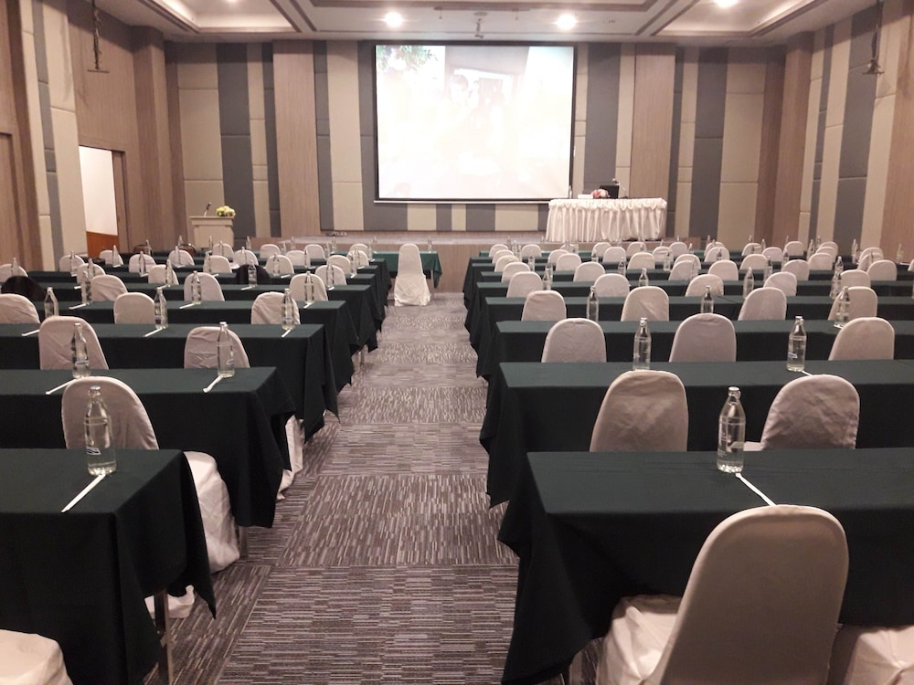 Le Cassia Hotel 43/49