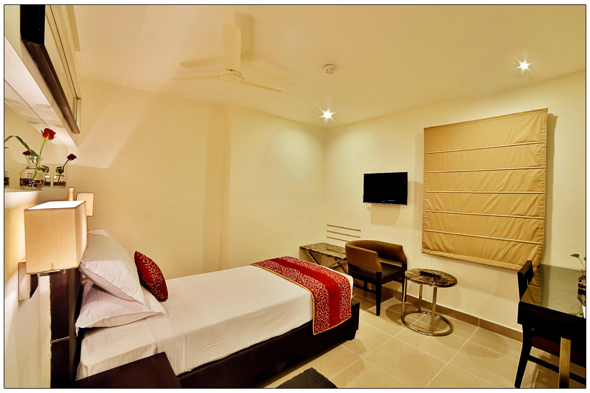 Standard, Twin Beds