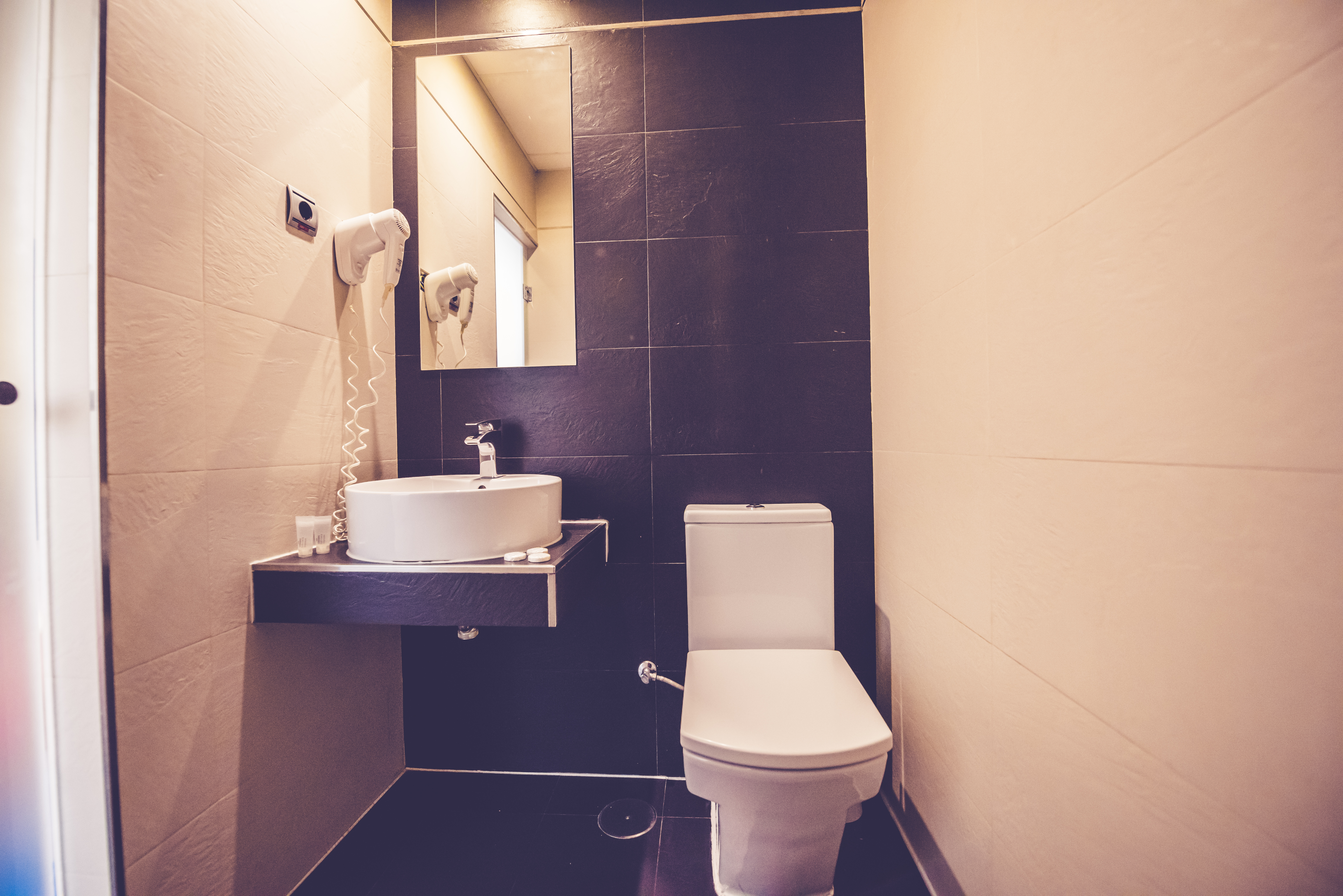 Hostal Sol Los Angeles 47/50