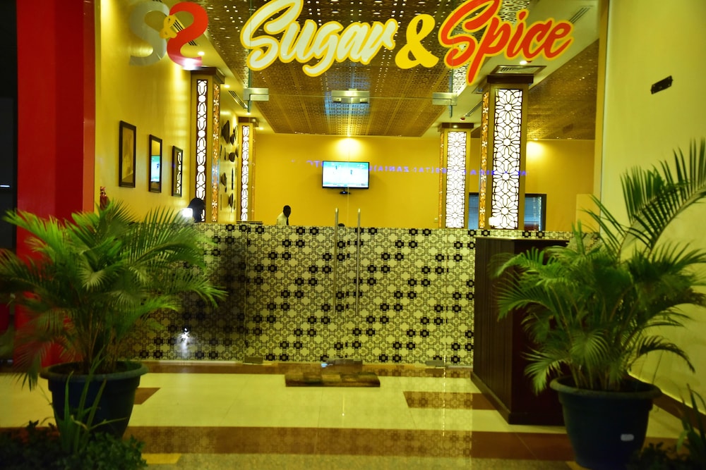 Hotel Blue Sapphire 6/27