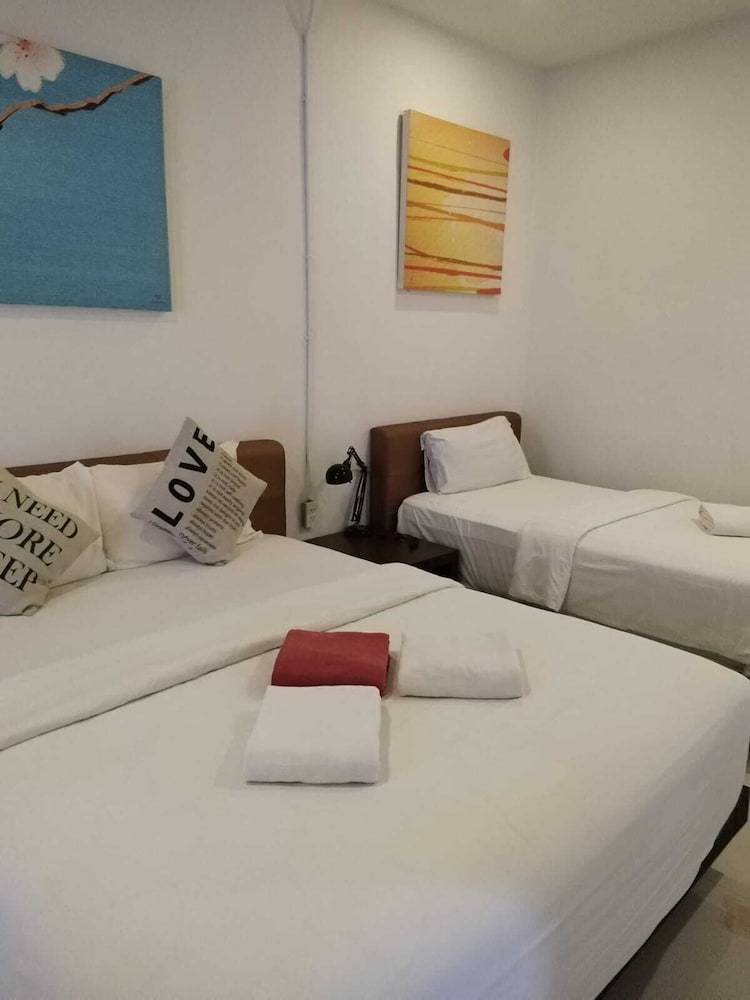 DELUXE, APARTMENT, MULTIPLE BEDS