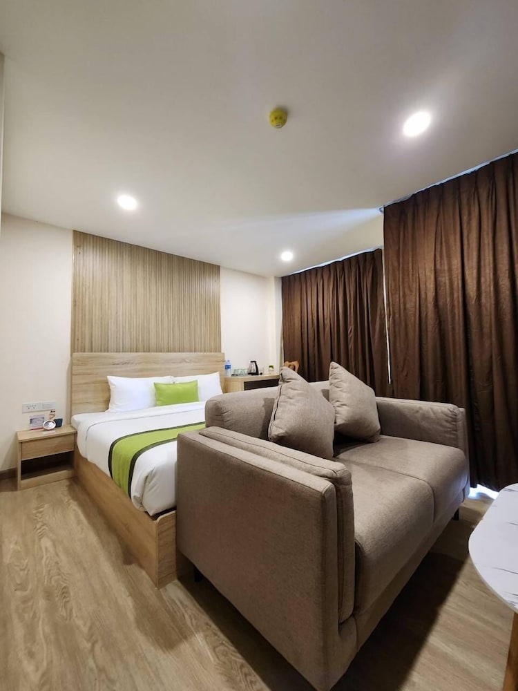 iCheck Inn Darisa Patong 10/32