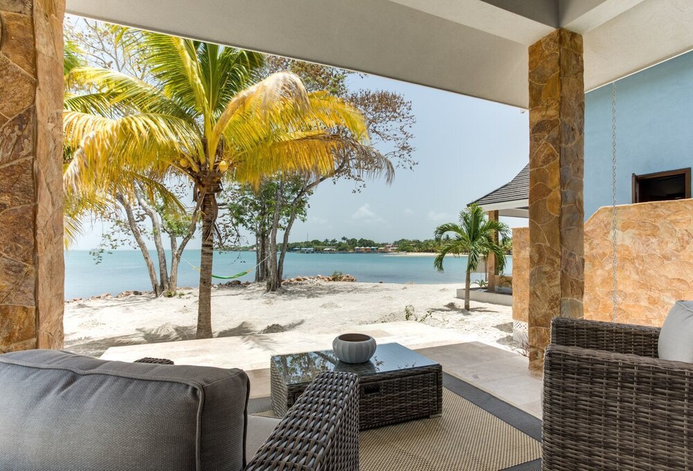 The Enclave- Private Island 43/50