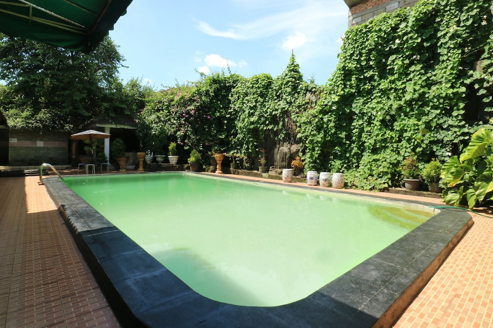 Villa Sri Manganti 4/53