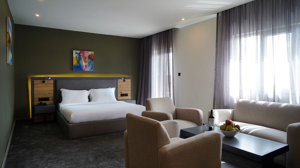 Delilah Hotel 15/51