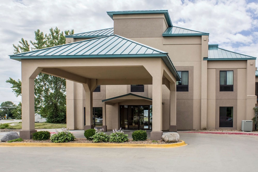 Econo Lodge Ankeny Des Moines 3/36