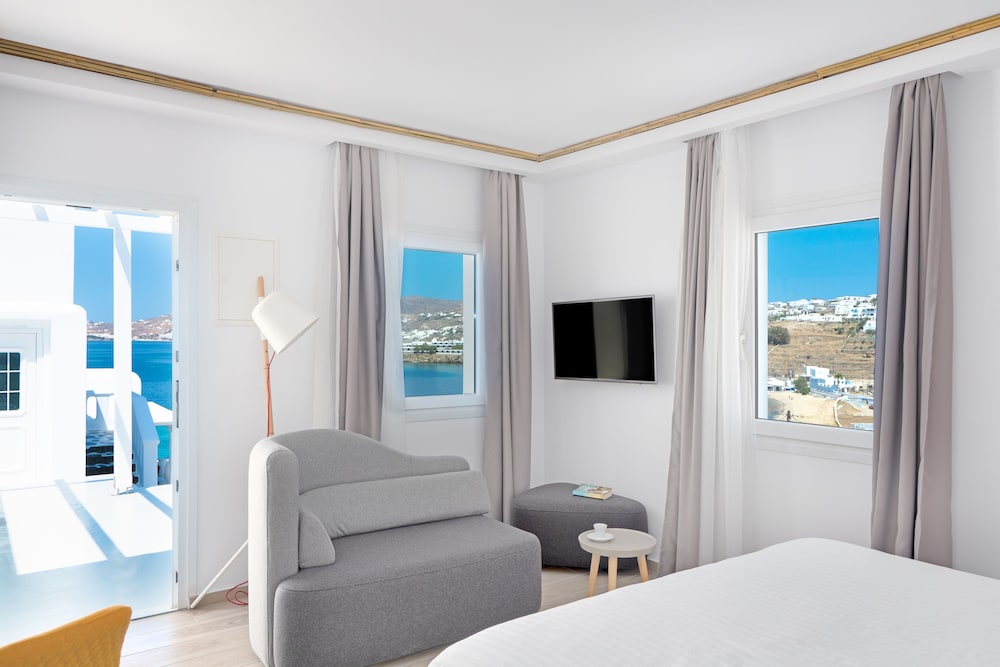 CAPE MYKONOS 26/61