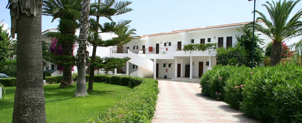 Morfeas Hotel 29/43