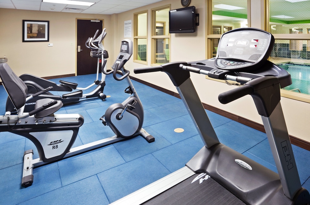 Holiday Inn Express Hotel Suites Newport South 43/79