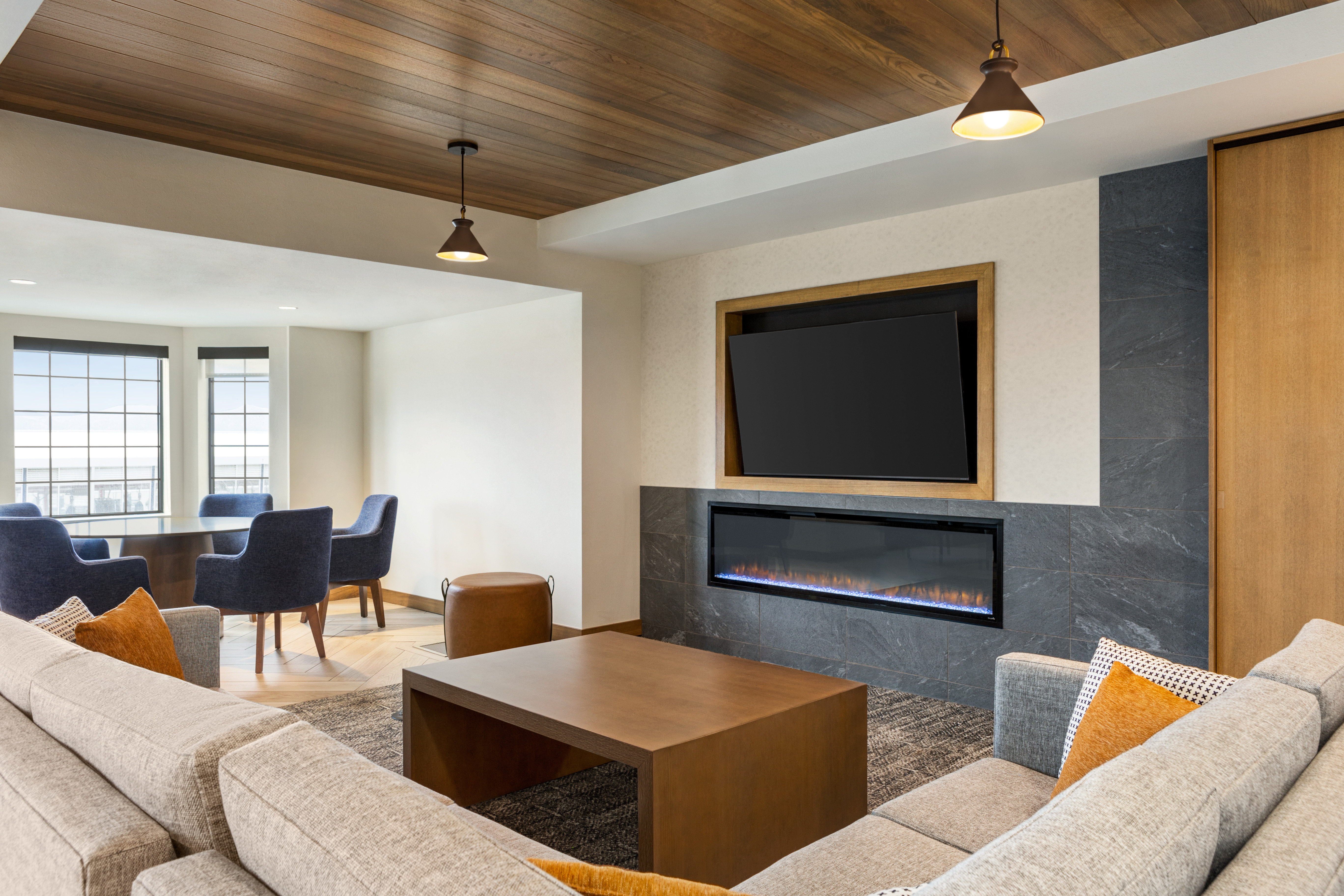Staybridge Suites Colorado Springs NE - Powers 33/59