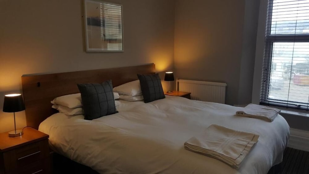 The York Hotel 24/49