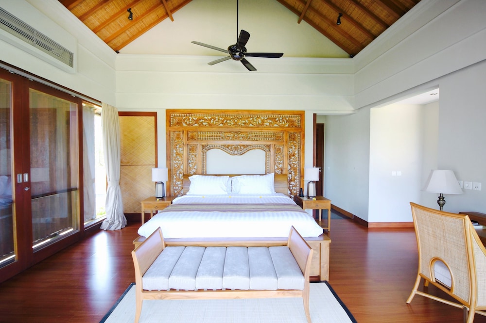 THE SHANTI RESIDENCE AND RESORT 24/66