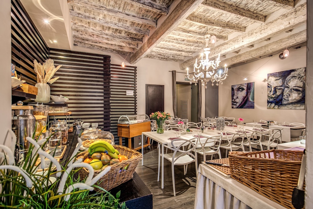 Trevi B&B Roma 61/74