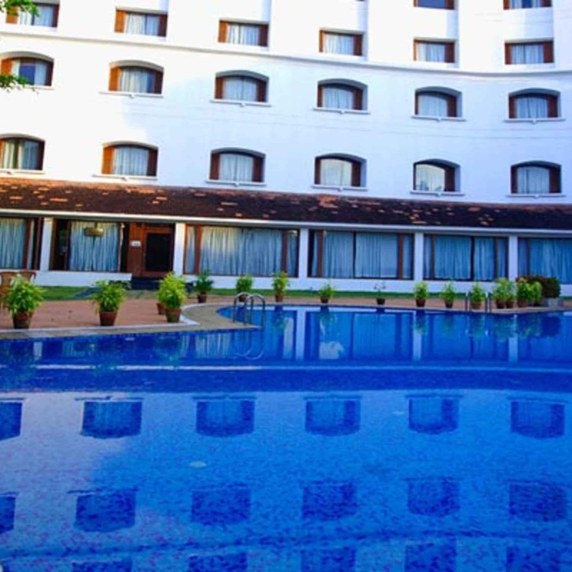 Ktdc Mascot Hotel 3/55