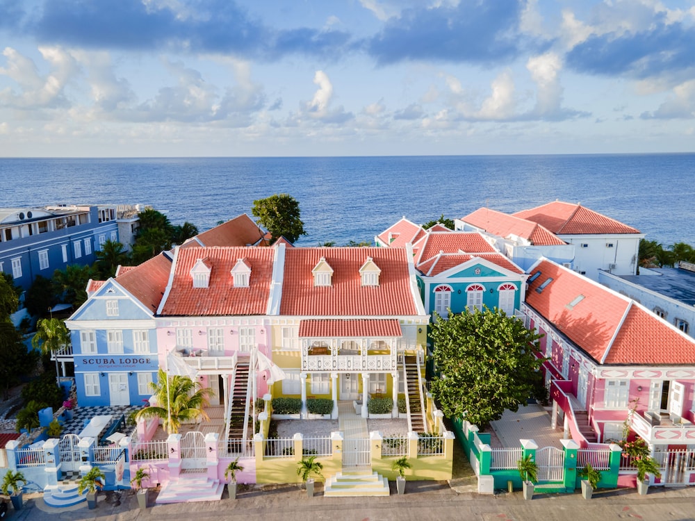 Scuba Lodge & Ocean Suites 6/76