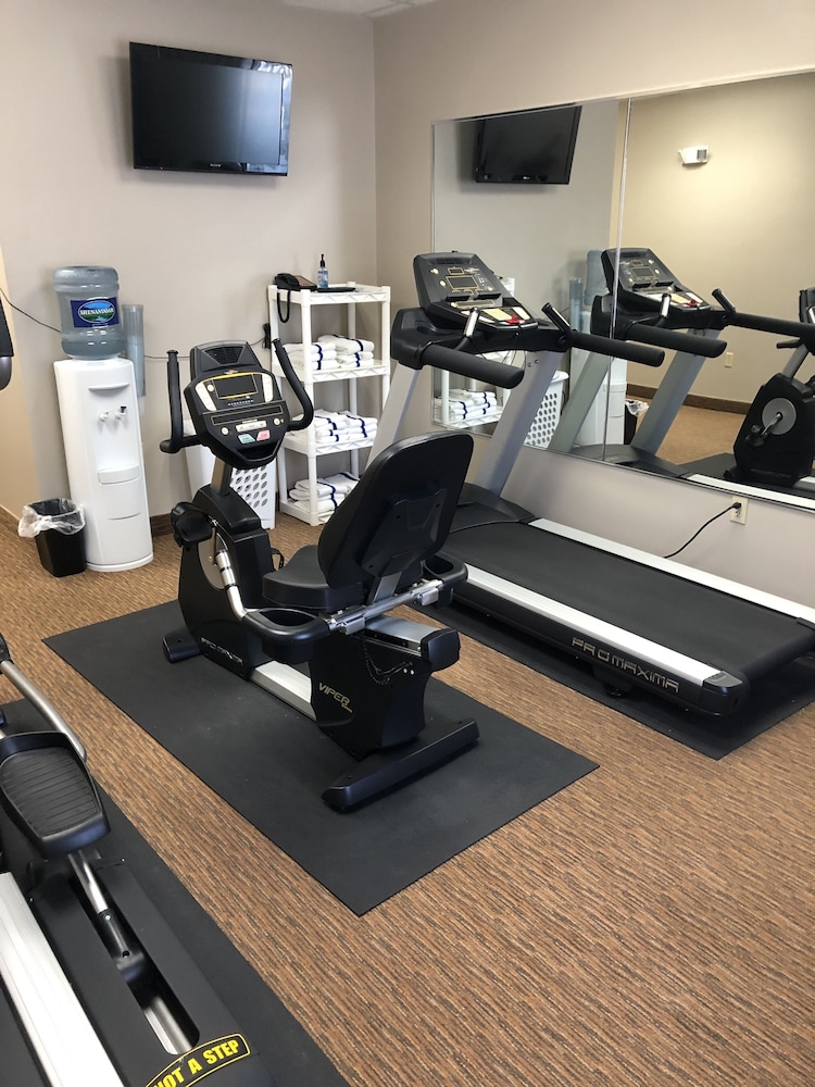 Sleep Inn & Suites Virginia Horse Center 32/53