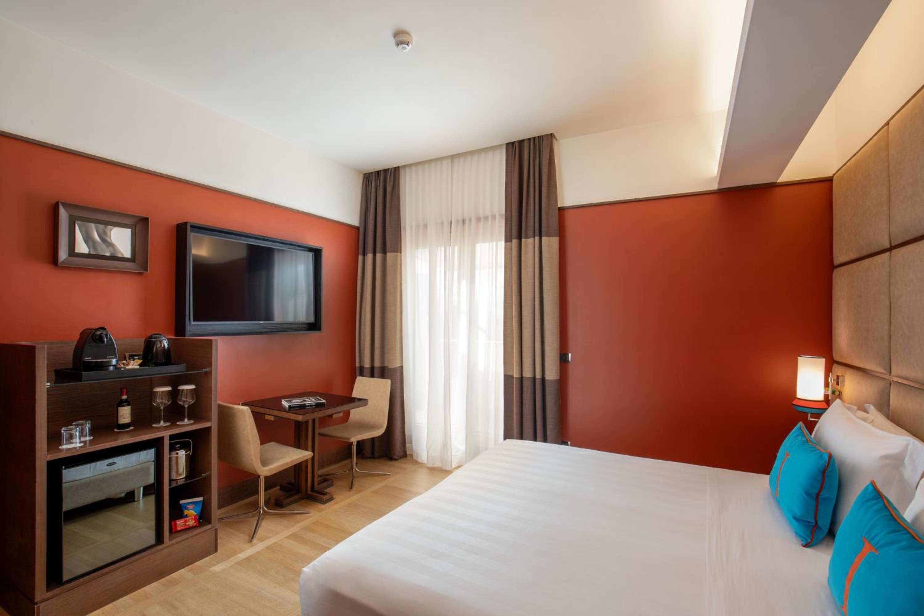 SUPERIOR, DOUBLE OR TWIN BED, BALCONY