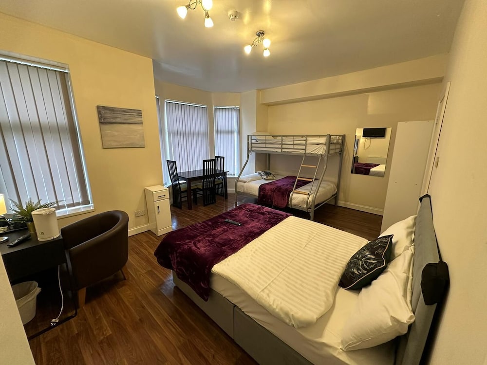 Olive Lodge Blackpool 17/29