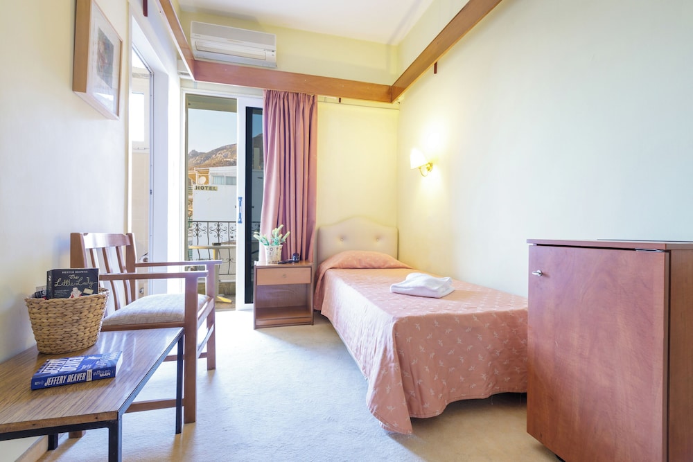 Hotel Mitzithras 22/37