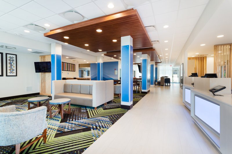 Holiday Inn Express Suites Niceville Eglin Area 30/50