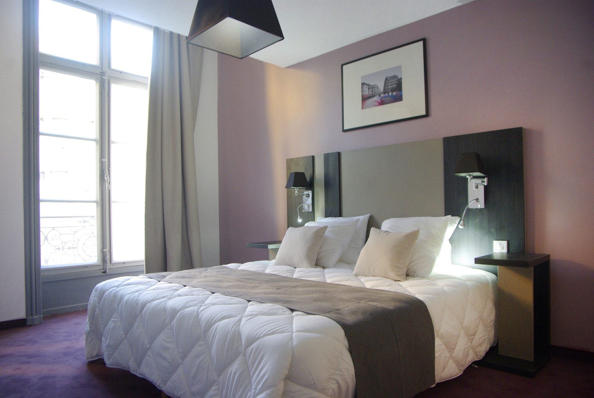 COMFORT, SUITE