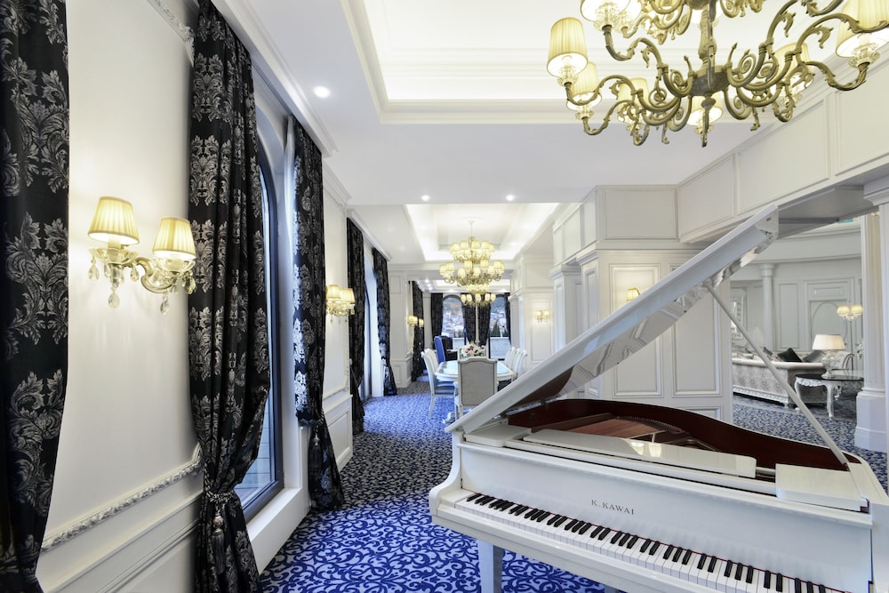 Ambassadori Hotel Tbilisi 42/73