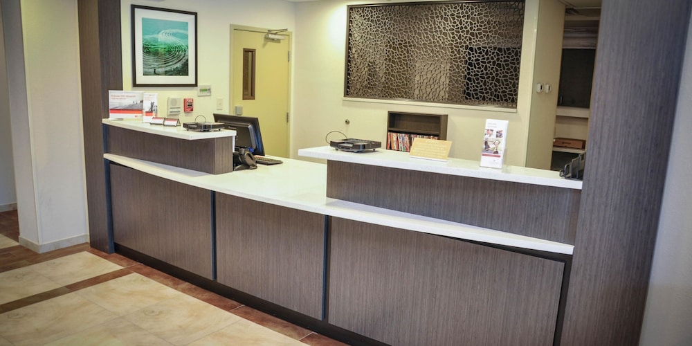 Candlewood Suites Pearl 8/59