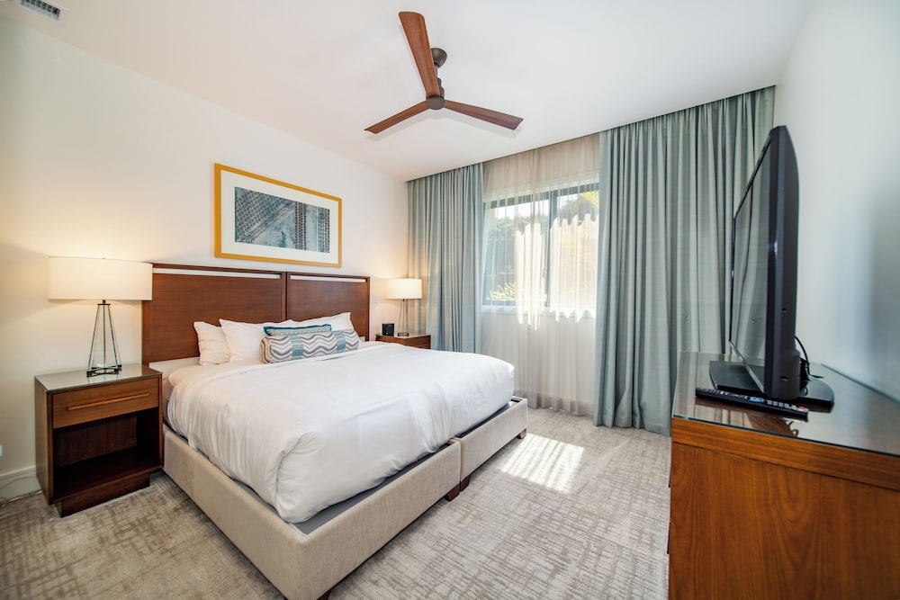 3 Bedrooms, Luana, Villa, 3 King Beds, Garden View, Sofa، OUTRIGGER Honua Kai Resort & Spa 4/10