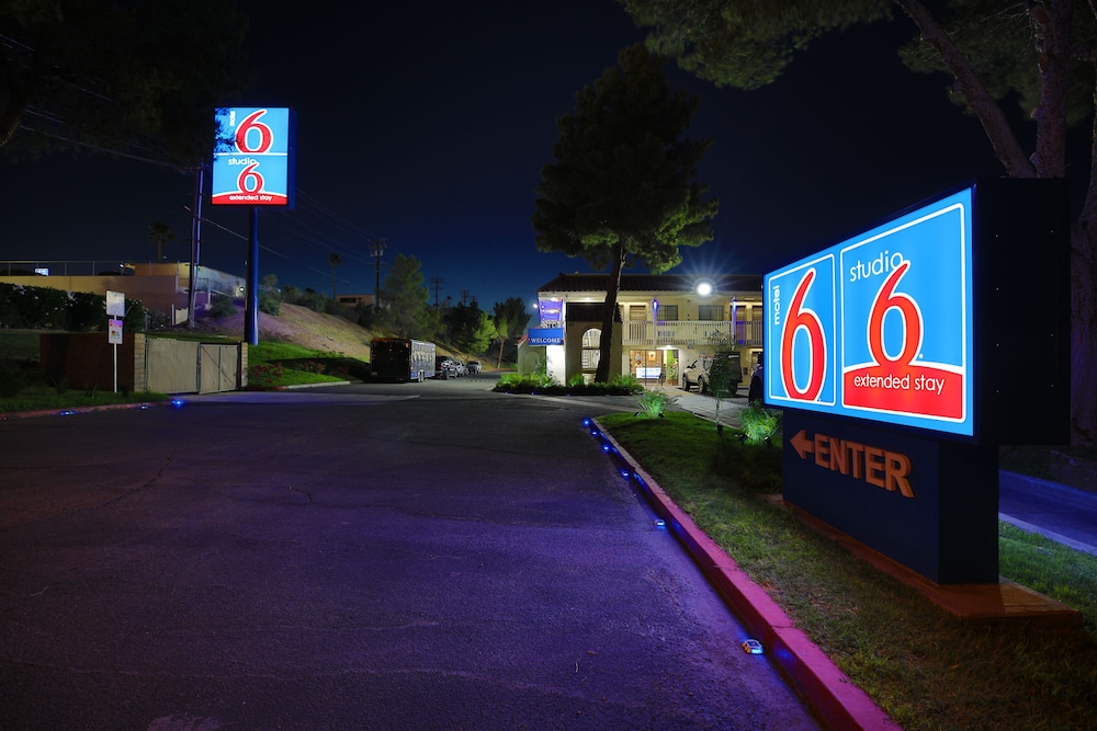 Motel6 Barstow, CA in BARSTOW - CA