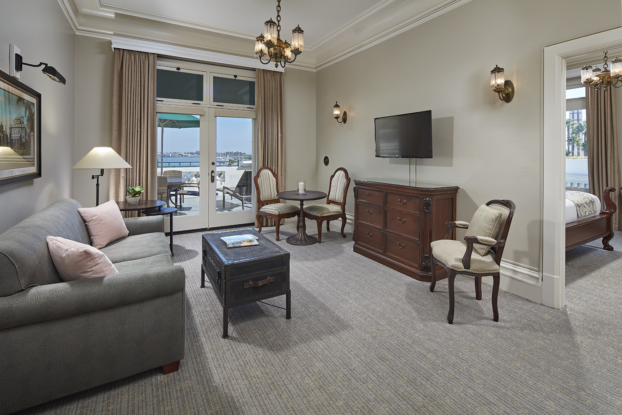 Glorietta Bay Inn 49/78