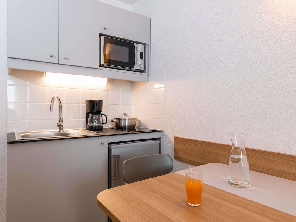 Adagio Access La Defense Place Charras 39/50