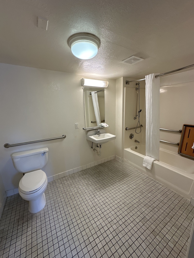 Motel6 San Diego Hotel Circle Mission Valley 60/61