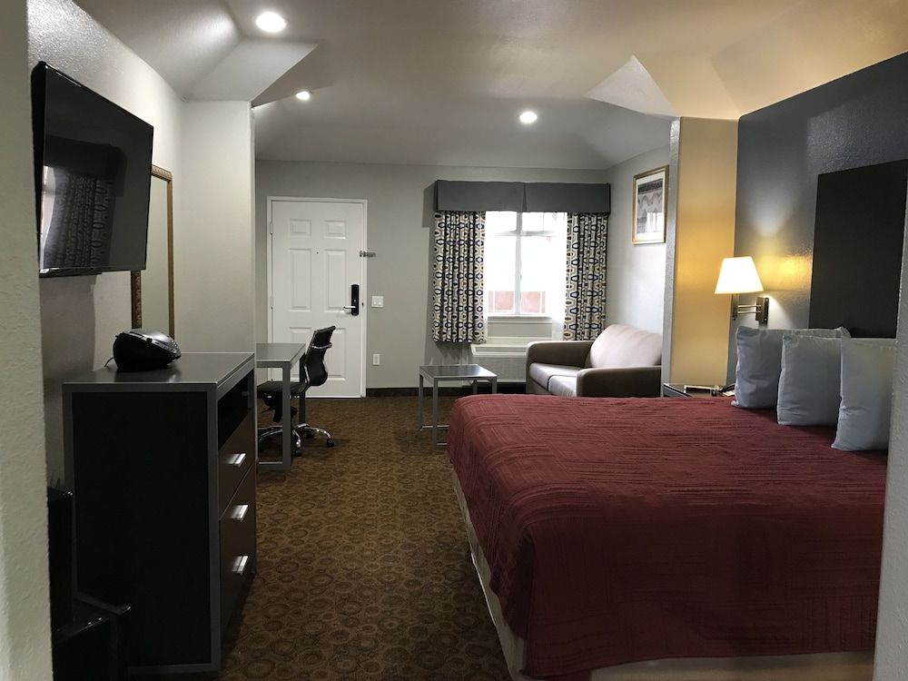 camelot inn and suites veterans memorial nw houston