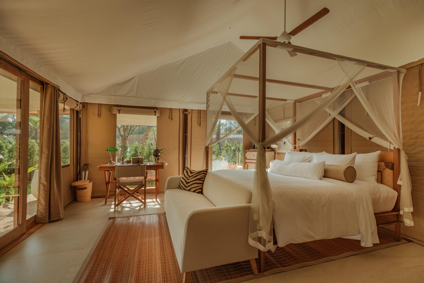 2 Bedrooms, Lagoon, Pool, Tent, 2 King Beds
