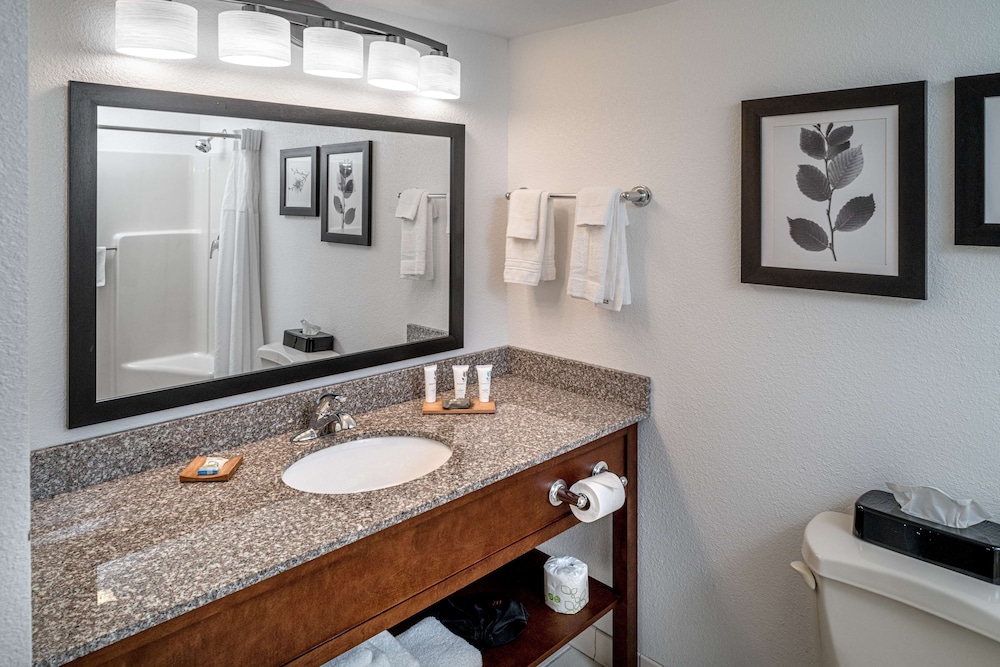 Country Inn and Suites By Radisson Beckley WV 22/65
