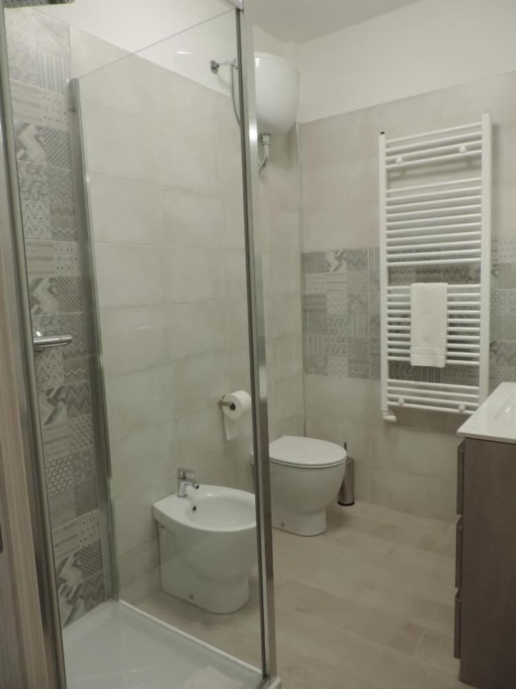Pretty Tiburtina Room 21/28