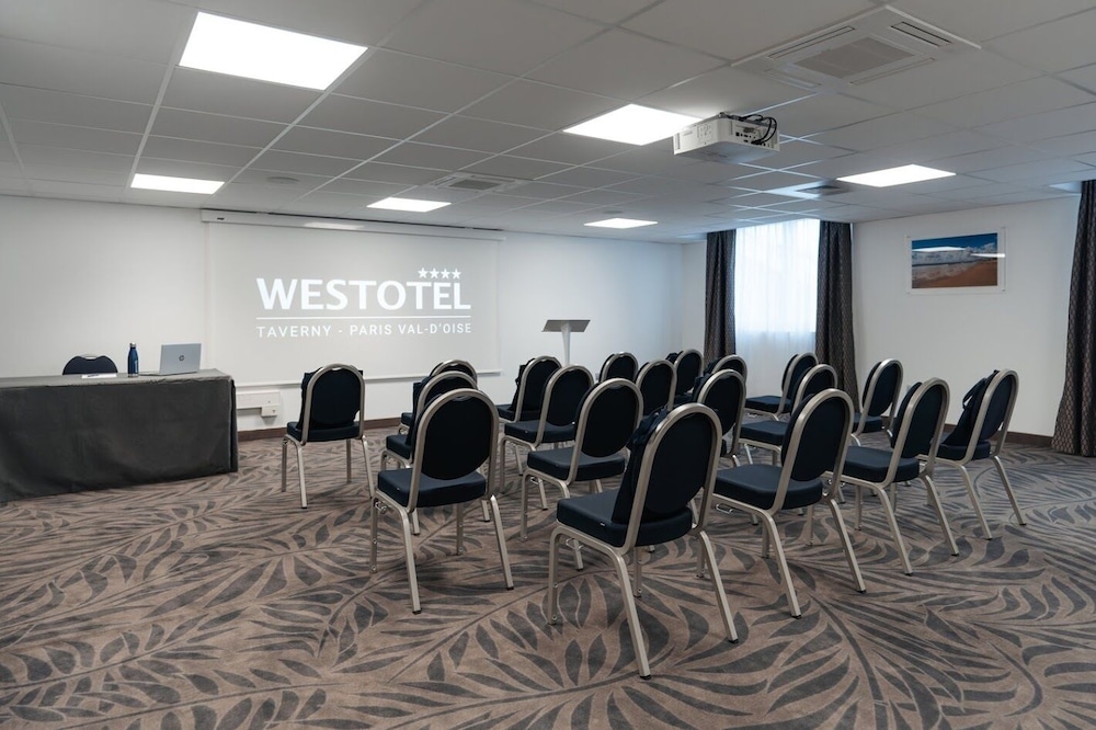 Westotel Taverny - Paris Val D'Oise 47/50