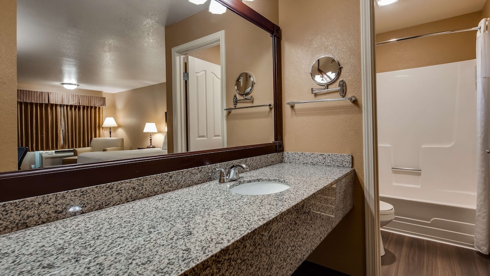 Best Western Country Inn 21/39