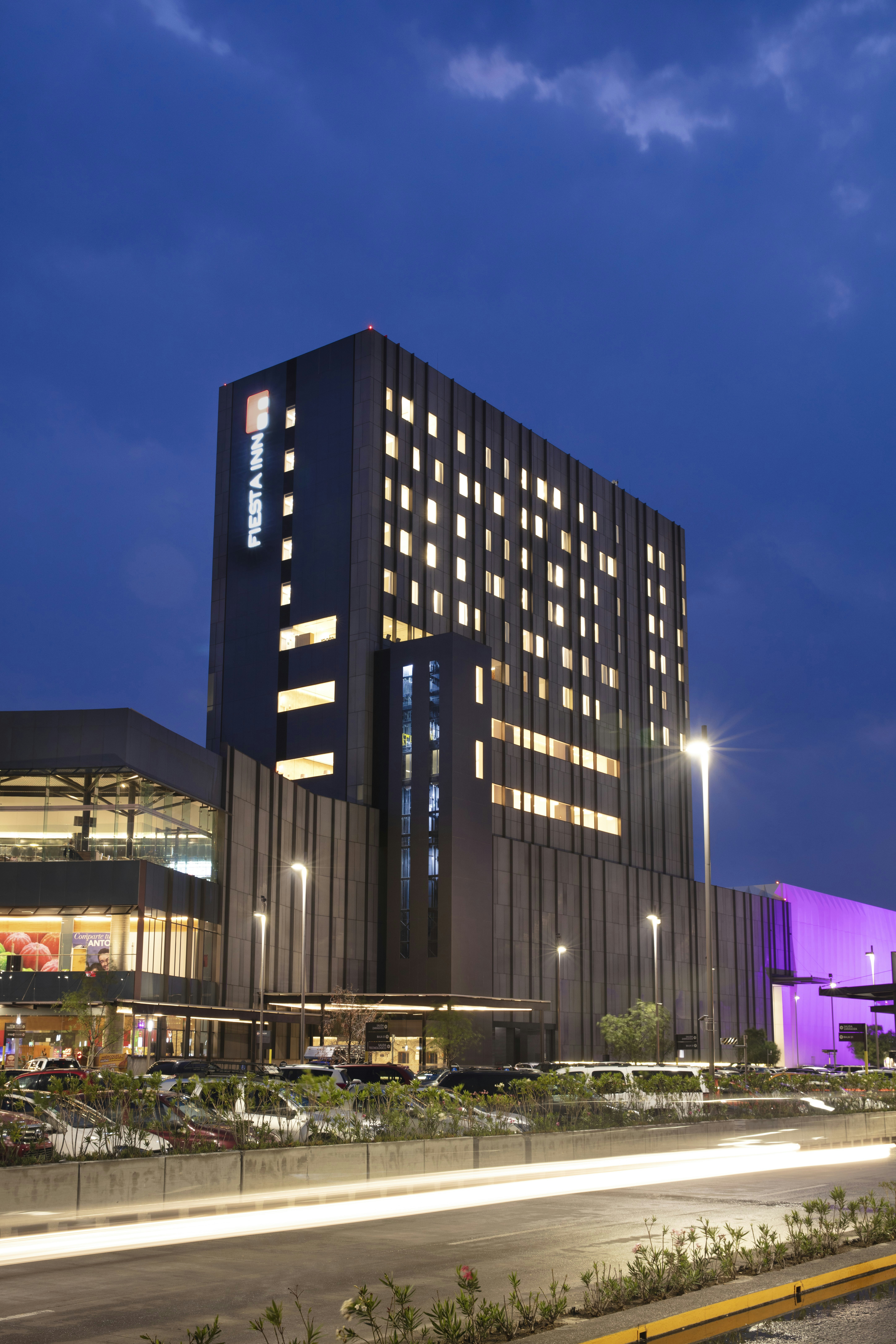 Fiesta Inn Parque Puebla 1/73